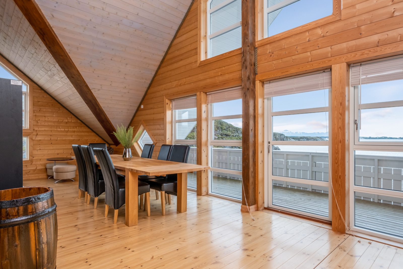 Sea View — dining area with panoramic sea view